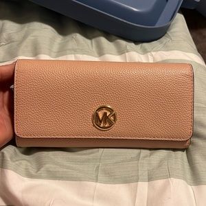 michael kors wallet